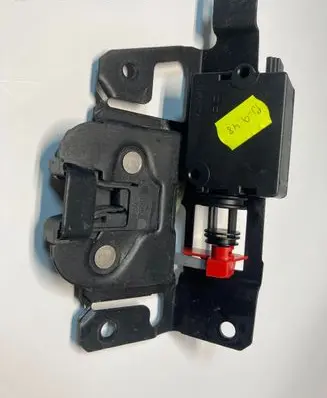 BMW X3 E83 Tailgate/trunk/boot lock/catch/latch 7201561