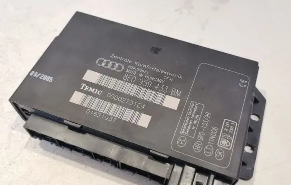 Audi A4 S4 B7 8E 8H Comfort/convenience module 8E0959433BM 00002731C4 01621937