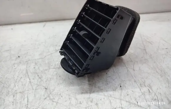 Chrysler 300 - 300C Dash center air vent grill 1087520