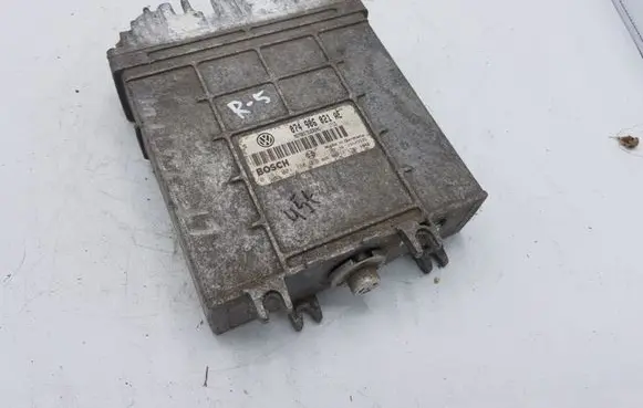 Volkswagen II LT Engine control unit/module 074906021AE 0281001788