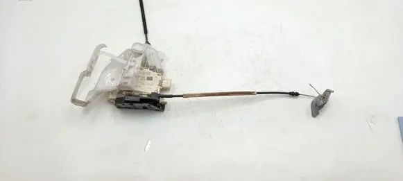 Volkswagen PASSAT B7 Front door lock 3C1837016A
