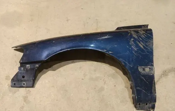 Volvo S60 Fender 
