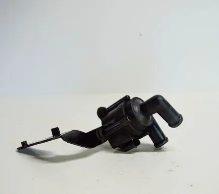 Volkswagen Jetta VI Electric auxiliary coolant/water pump 5N0121093A 5N0965561