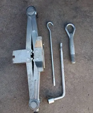 Nissan Murano Z51 Tool set