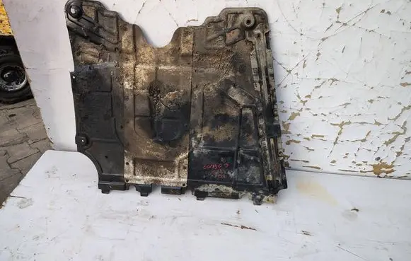 Opel Combo D Engine splash shield/under tray 