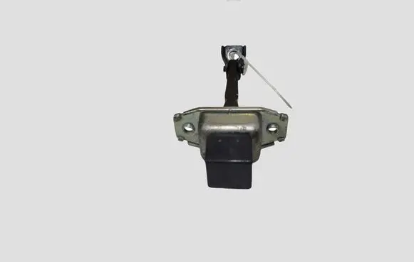 Citroen C-Crosser Rear door check strap stopper