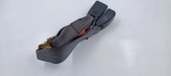 Subaru Impreza I Middle seatbelt buckle (rear) F2039B
