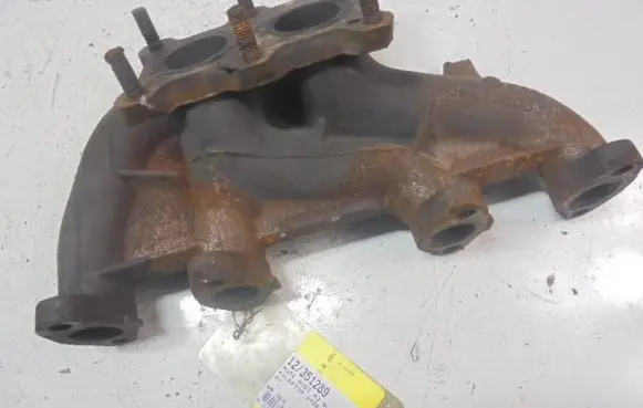 Audi A3 S3 8L Exhaust manifold 06A253033H