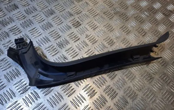 Audi Q7 4L (D)pillar trim (top) 4L0867607