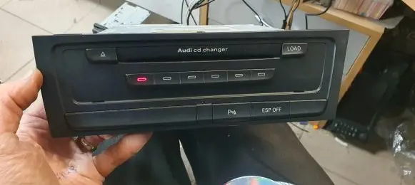 CD/DVD changer
