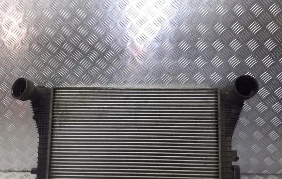 Skoda Octavia Mk2 (1Z) Intercooler radiator 1KO145803E