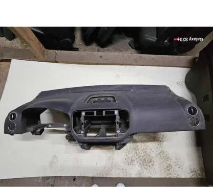 Volkswagen Golf Plus Dashboard 5m1858295
