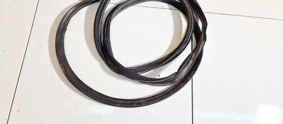 Honda FR-V Trunk rubber seal (body) 