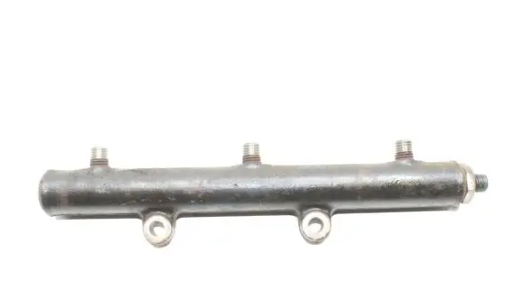 Land Rover Discovery 3 - LR3 Fuel main line pipe 4R8Q9D280BB