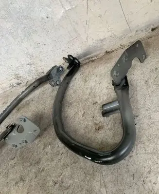Volvo S60 Tailgate/trunk/boot hinge 31301984