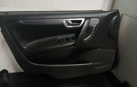 Volvo S60 Front door card panel trim 39981169