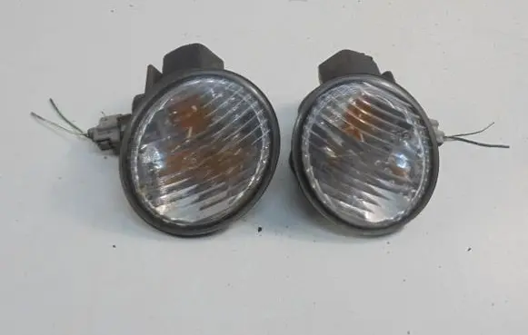 Toyota Corolla E110 Front indicator light 12438