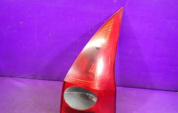 Renault Megane II Rear/tail lights 8200142683