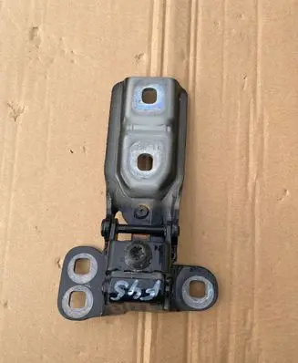 BMW 2 F45 Tailgate/trunk/boot hinge 7300809 17120310