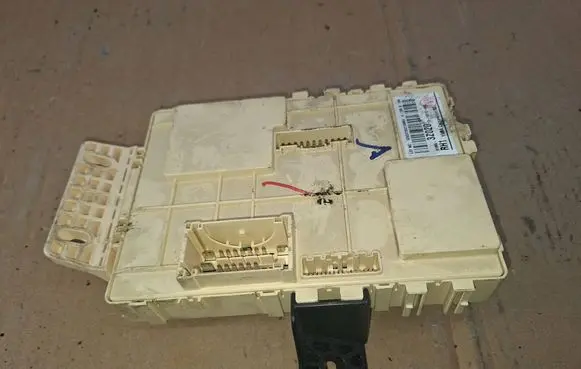 Hyundai i40 Fuse module 919553Z020 3Z0201802130056 1318212042