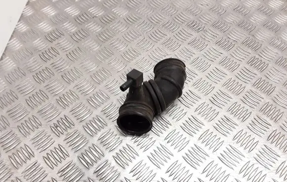 KIA Picanto Turbo air intake inlet pipe/hose 281380700