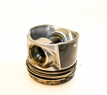 Volvo V60 Piston 