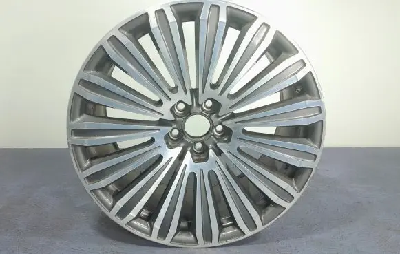 Audi A8 S8 D2 4D R18 alloy rim 4H0601025CK