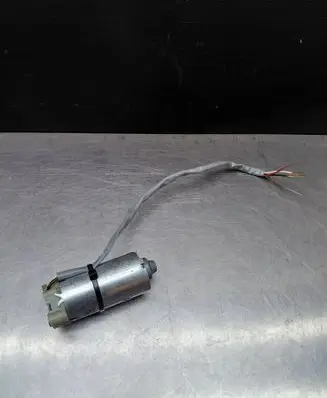 Mercedes-Benz CLK A208 C208 Seat adjustment motor A2088202942 0130002574