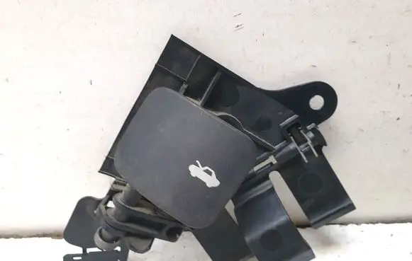 Ford Fiesta Engine bonnet (hood) release handle 2S6H16C657AD