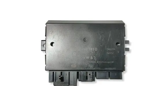 Volkswagen PASSAT B8 Tow bar trailer control unit/module 5H2907383D 5H2907383 5DS01407724