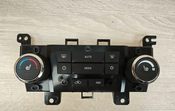 Chevrolet Orlando Climate control unit 3870588