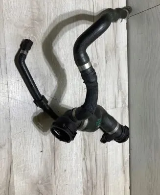 BMW 5 F10 F11 Engine coolant pipe/hose 7639492