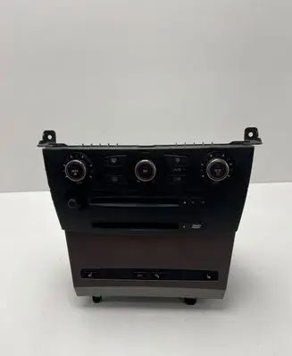 BMW 5 E60 E61 Climate control unit 6411695063401 0252028019 6950634