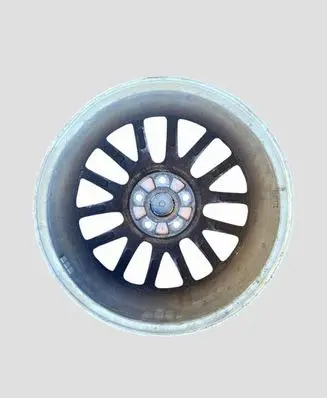 Volkswagen Golf V R17 spare wheel