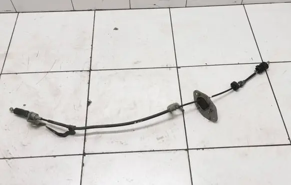 Honda CR-V Gear shift cable linkage 