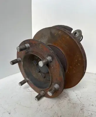 Iveco Daily 6th gen Front wheel hub spindle knuckle 5801341554 504366658 5801341551