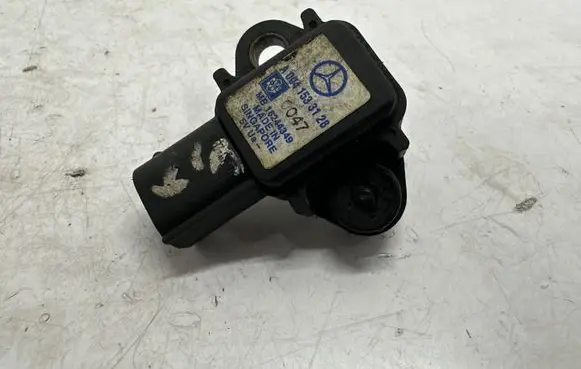 Mercedes-Benz E W211 Air pressure sensor A0041533128