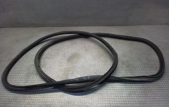 Toyota Proace Sliding door rubber seal 