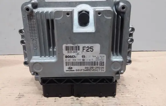 Hyundai i40 Engine control unit/module 391252A235 0281030599