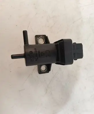 Renault Master III Turbo solenoid valve 8200762162
