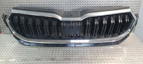 Skoda Kamiq Front grill 658853653C