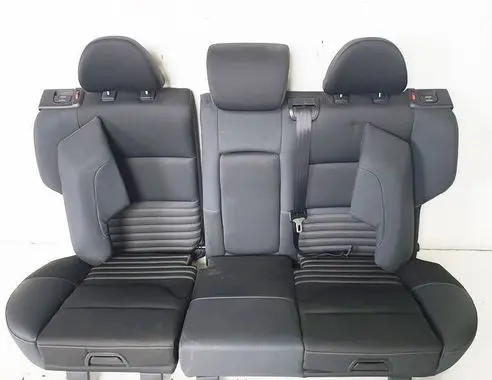 Volvo V50 Second row seats 