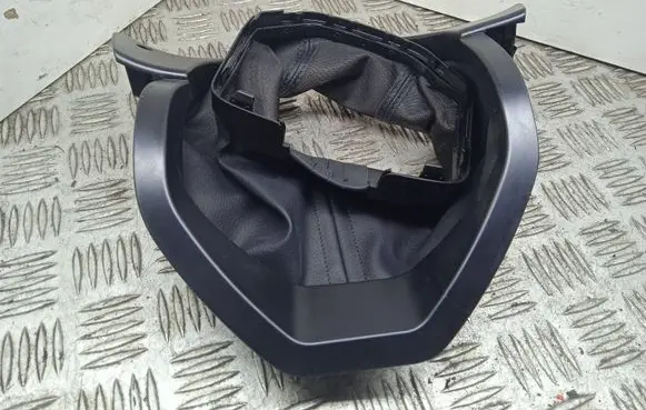 Steering wheel column trim