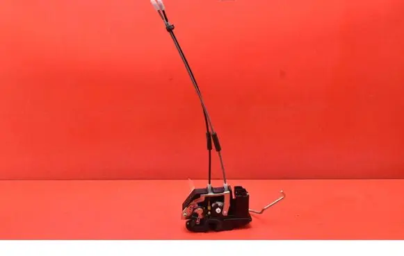 Hyundai i10 Rear door lock