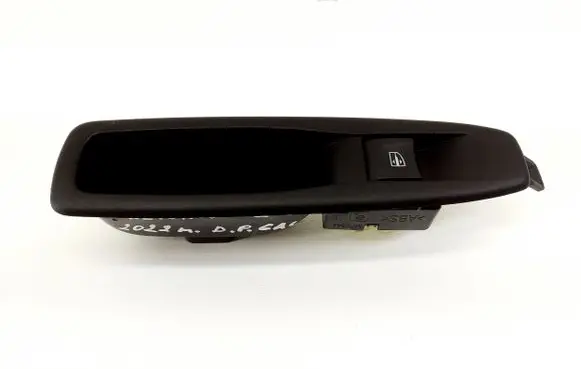 Renault Zoe Electric window control switch 829614619R