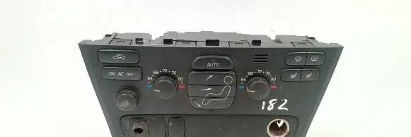 Volvo XC70 Climate control unit 7923