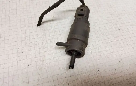 Mercedes-Benz C AMG W203 Windscreen/windshield washer pump 3090179251