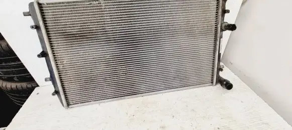 Skoda Praktik (5J8) Coolant radiator 6Q0121253R