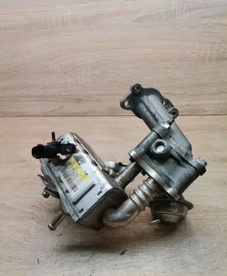 Toyota Yaris EGR valve cooler 2560133060B 13064190004