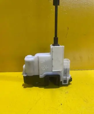 Front door lock